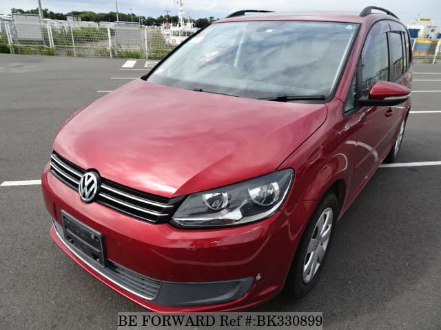 VOLKSWAGEN Golf Touran