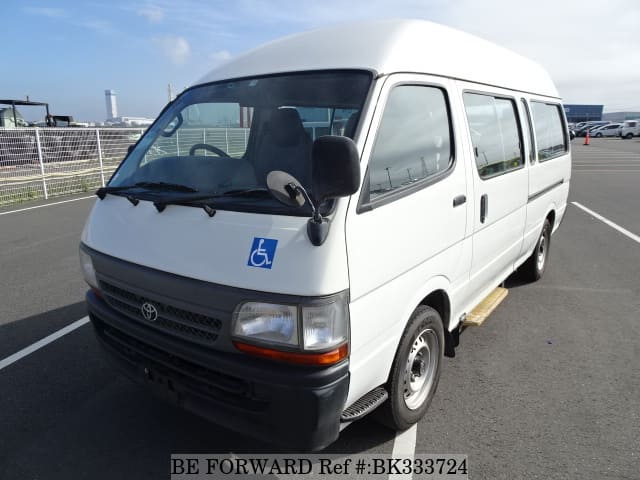 TOYOTA Hiace Commuter