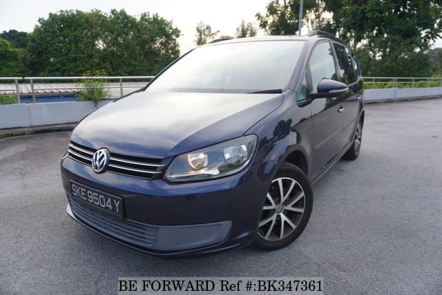 VOLKSWAGEN Touran