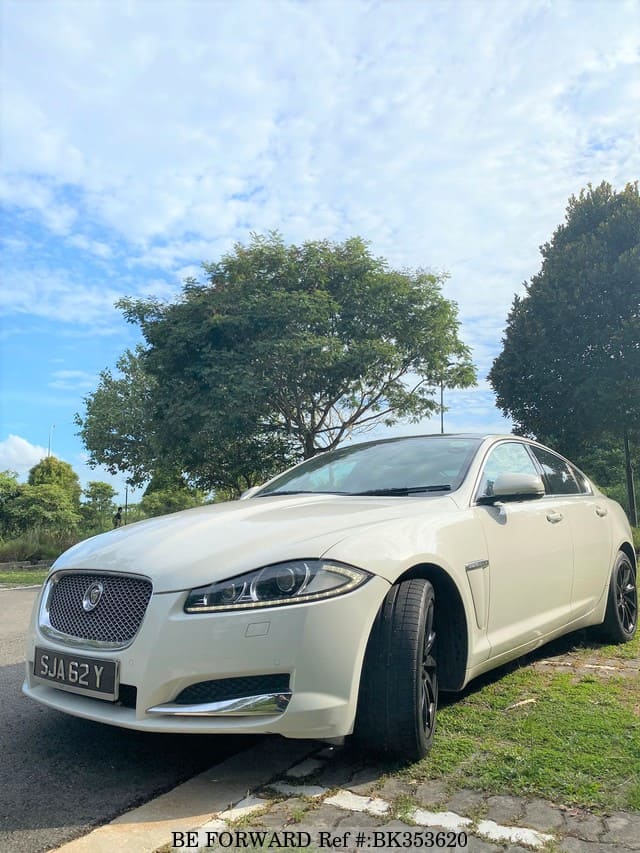 JAGUAR XF