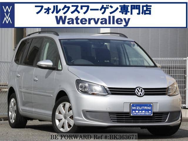 VOLKSWAGEN Golf Touran