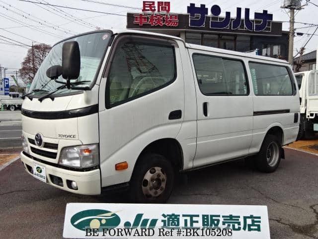 TOYOTA Toyoace Route Van