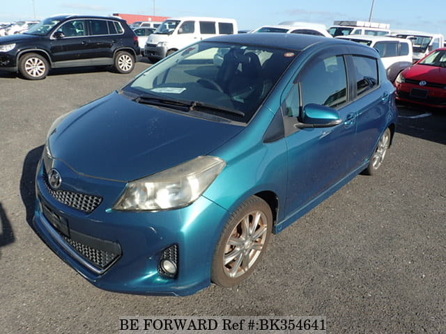 TOYOTA Vitz