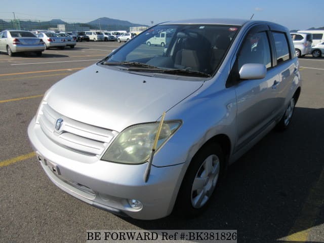 TOYOTA IST