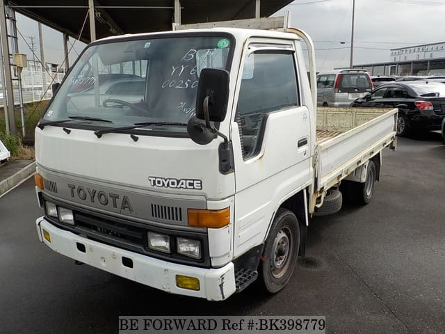 TOYOTA Toyoace