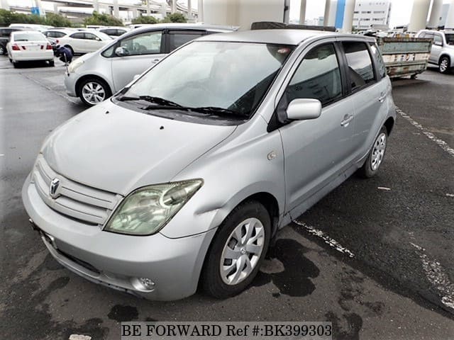 TOYOTA IST