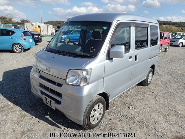 DAIHATSU Hijet Cargo