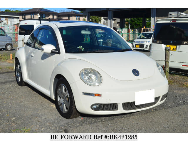 VOLKSWAGEN New Beetle