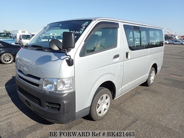 TOYOTA Regiusace Van