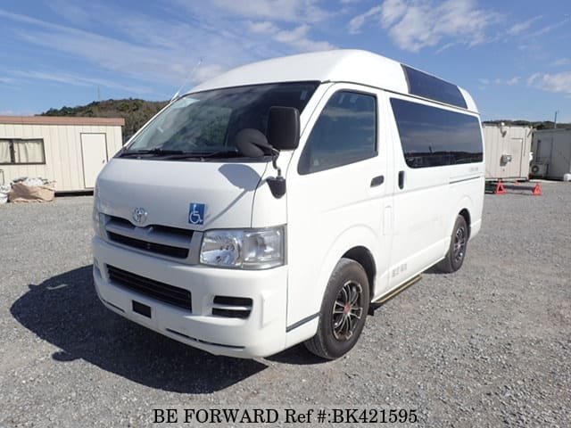 TOYOTA Regiusace Van