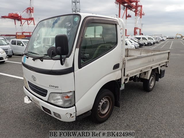 TOYOTA Dyna Truck