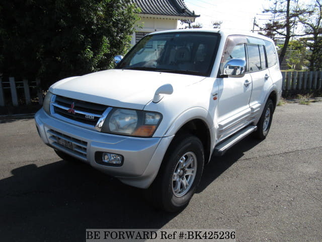 MITSUBISHI Pajero