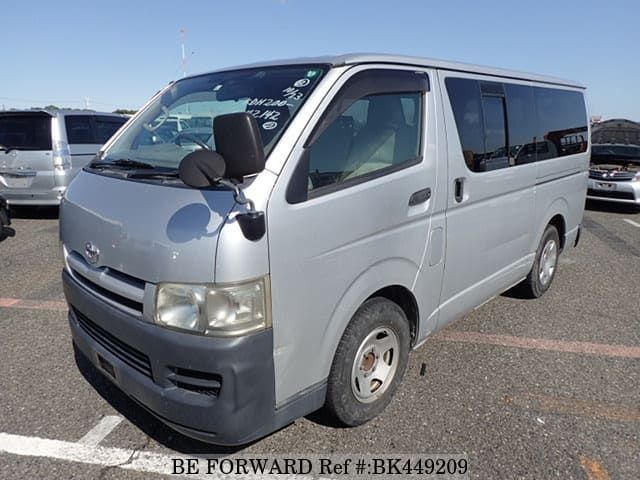 TOYOTA Regiusace Van