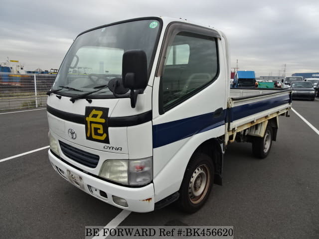 TOYOTA Dyna Truck