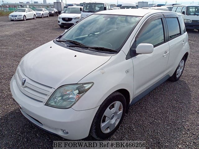 TOYOTA IST