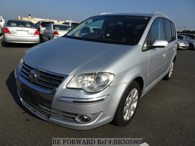 VOLKSWAGEN Golf Touran