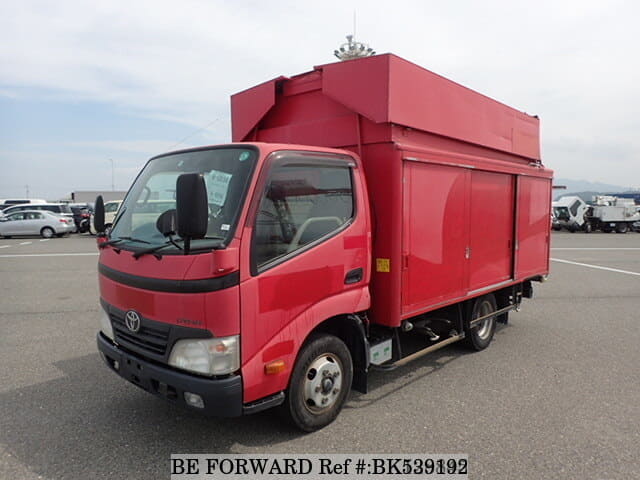 TOYOTA Dyna Truck