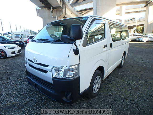 TOYOTA Hiace Van