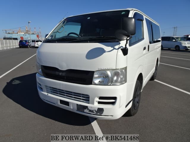 TOYOTA Regiusace Van