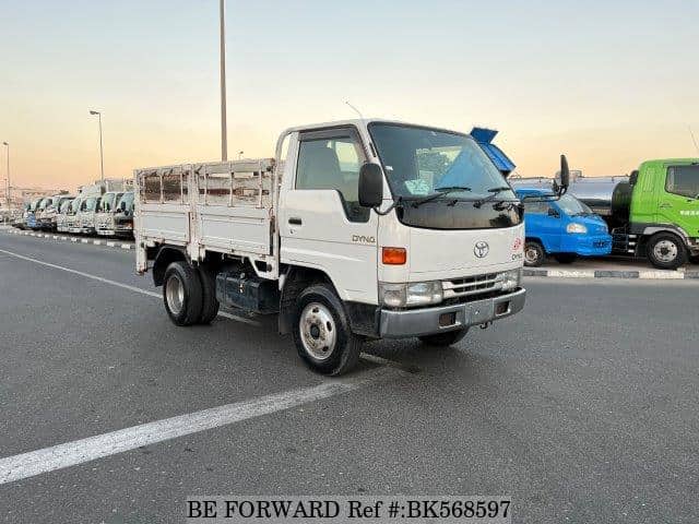 TOYOTA Dyna Truck