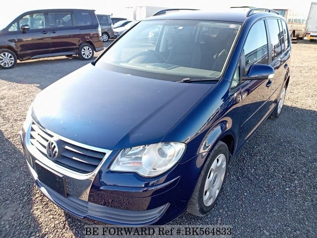 VOLKSWAGEN Golf Touran