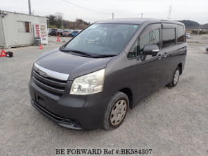Used 2009 TOYOTA NOAH BK584307 for Sale