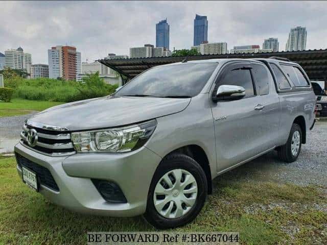 TOYOTA Hilux