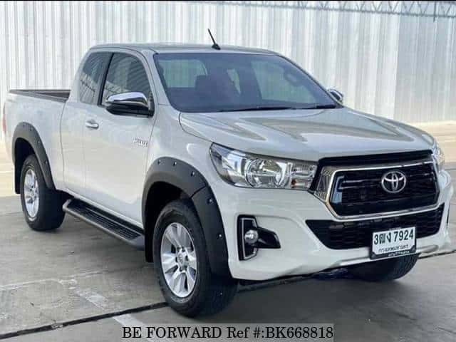 TOYOTA Hilux