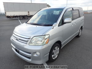 Used 2007 TOYOTA NOAH BK674021 for Sale