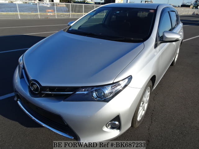 TOYOTA Auris