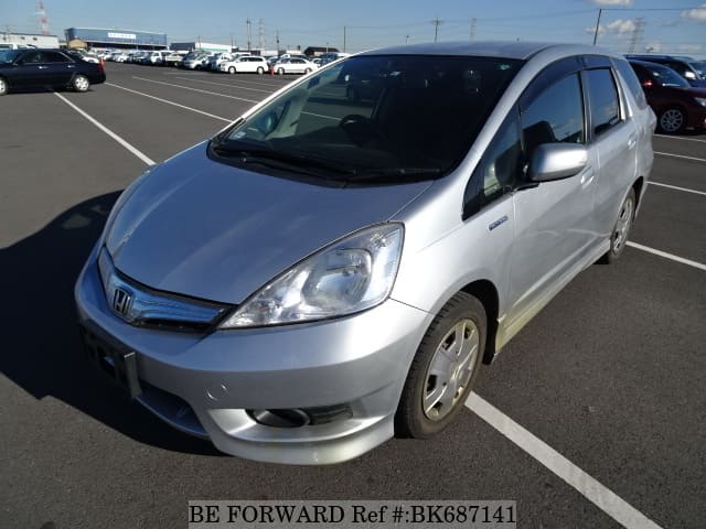 Used 13 Honda Fit Shuttle Hybrid Fine Line Daa Gp2 For Sale Bk Be Forward