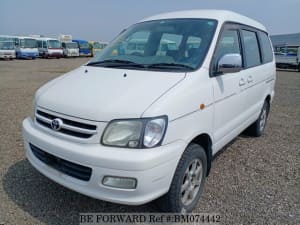 Used 2000 TOYOTA TOWNACE NOAH BM074442 for Sale