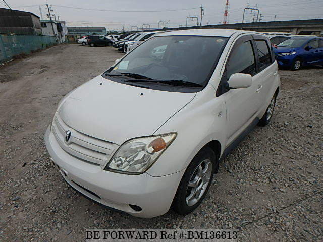 TOYOTA IST