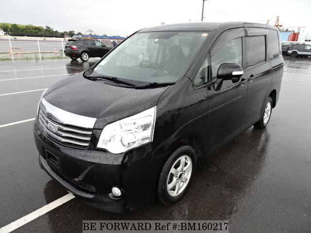 Used 2013 TOYOTA NOAH BM160217 for Sale