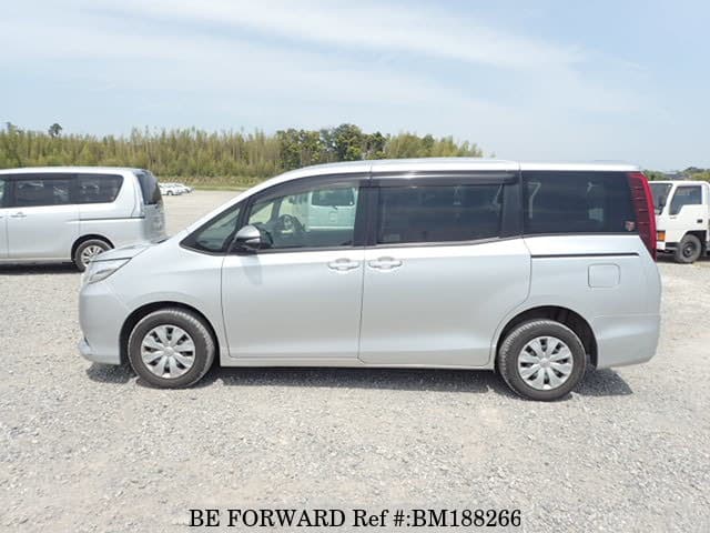 Used 2017 TOYOTA NOAH X/DBA-ZRR85G for Sale BM188266 - BE FORWARD