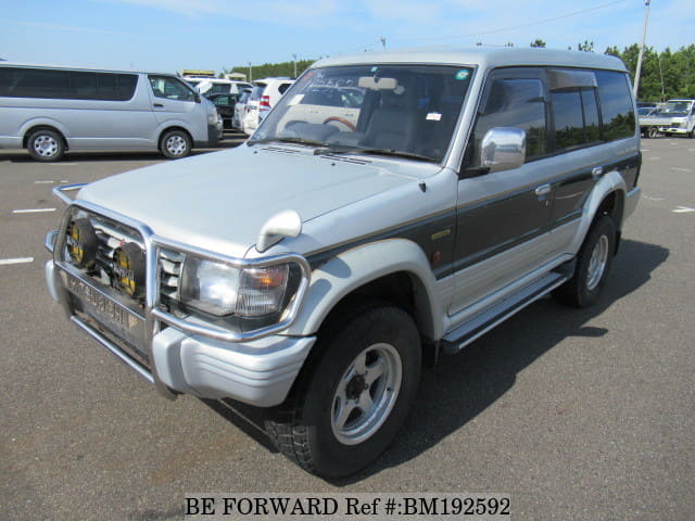 MITSUBISHI Pajero