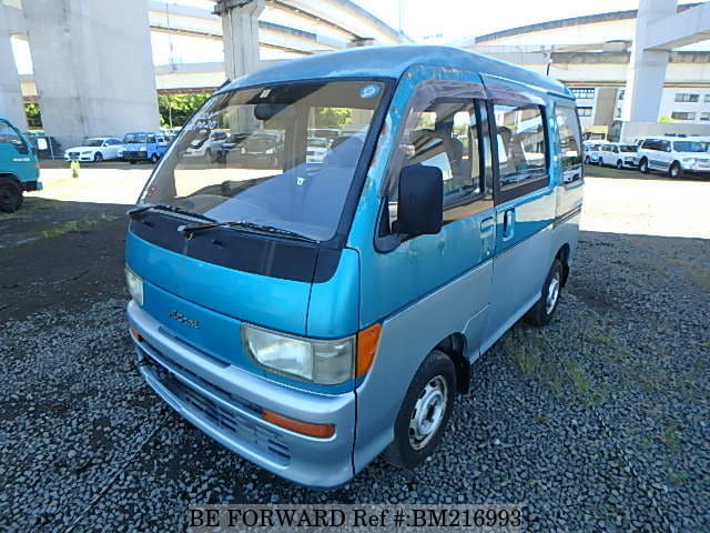 DAIHATSU Atrai