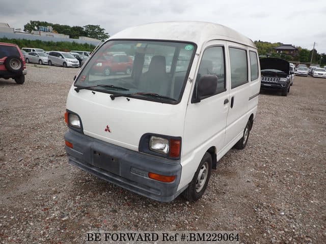 MITSUBISHI Minicab Van