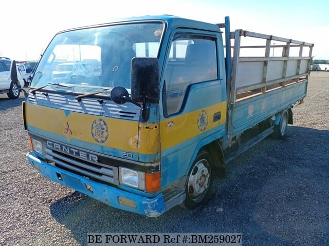 MITSUBISHI Canter