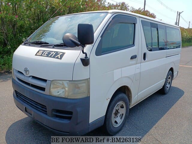 TOYOTA Hiace Van