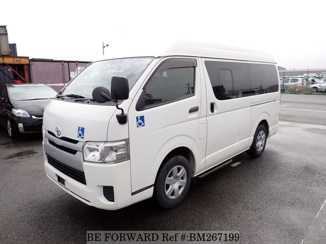 TOYOTA Regiusace Van