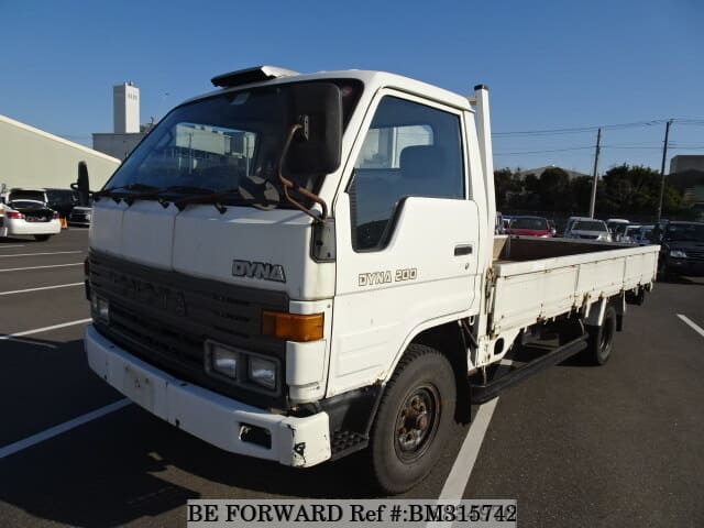 TOYOTA Dyna Truck