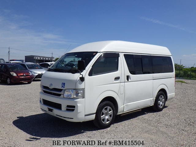 TOYOTA Regiusace Van