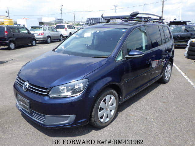 VOLKSWAGEN Golf Touran