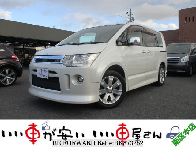 MITSUBISHI Delica D5