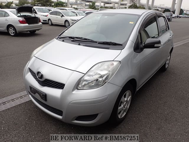 TOYOTA Vitz