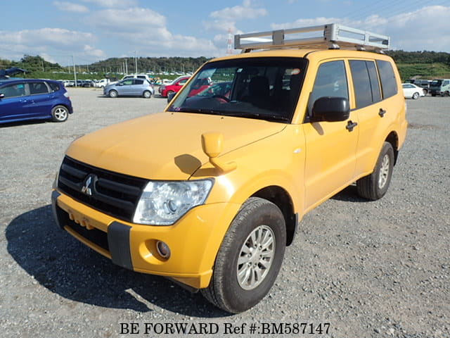 MITSUBISHI Pajero