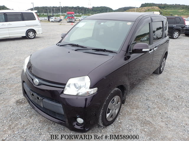 TOYOTA Sienta