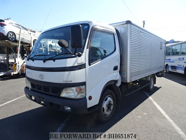 TOYOTA Dyna Truck