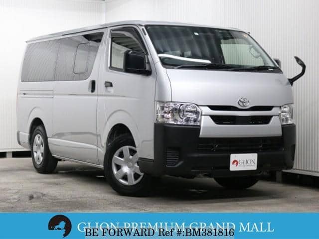 TOYOTA Hiace Van